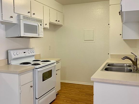 2nd image of 1345 Cabrillo Park Dr APT M12