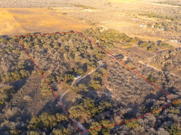 2383 Tomblin, Bigfoot, TX 78005