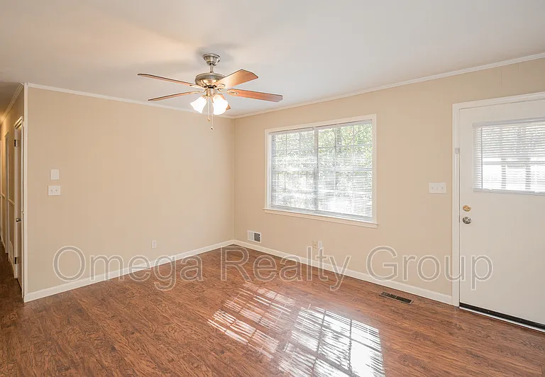 1313 Oak Ter — Photo 21