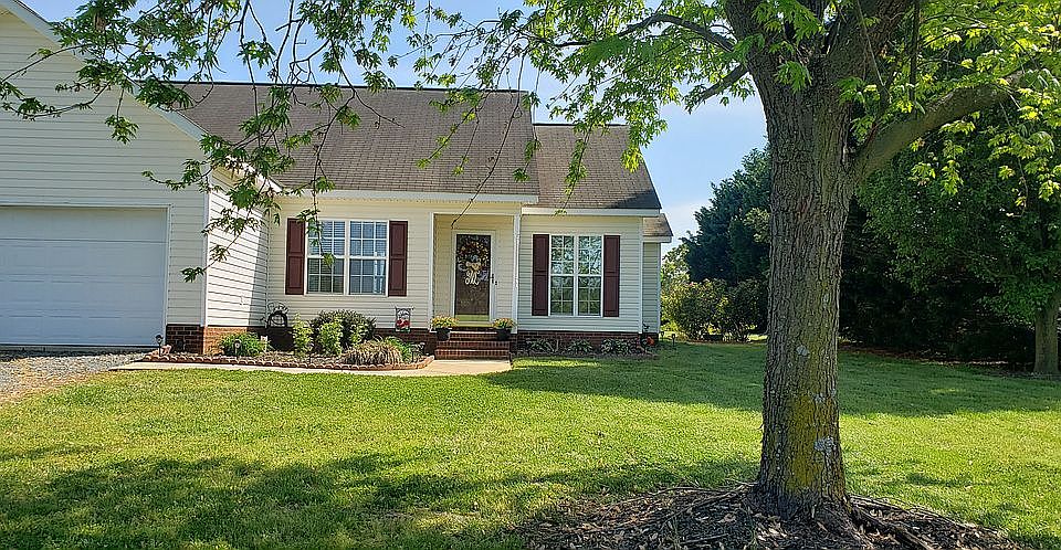1st image of 5704 Lorna Dr