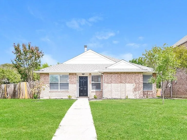 1708 Beau Ct — Photo 18