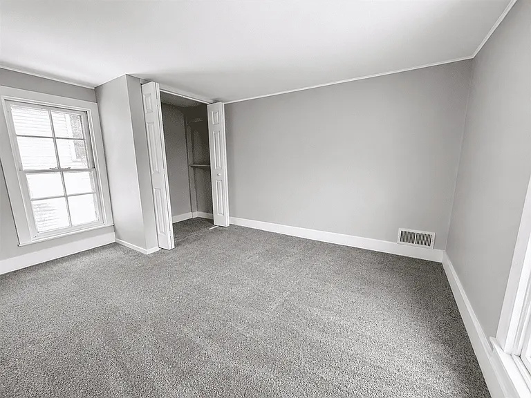 4032 Lewis Ave — Photo 15