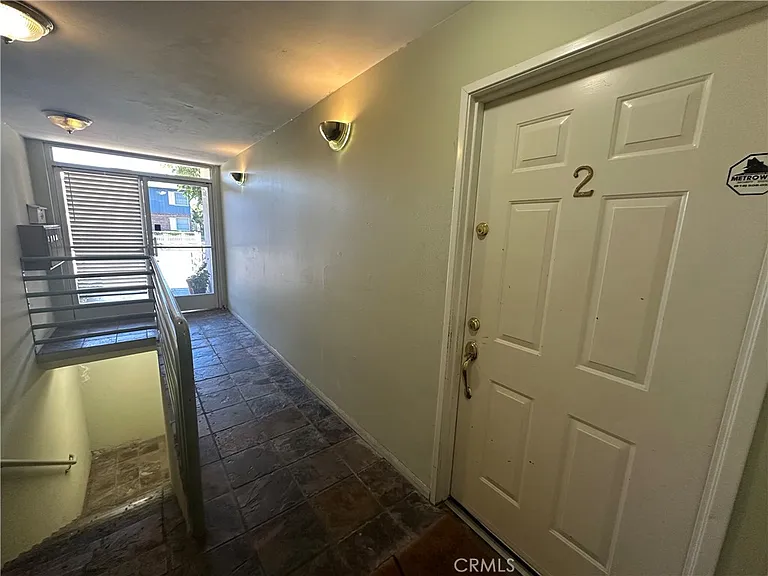 13508 Moorpark St #2 — Photo 3