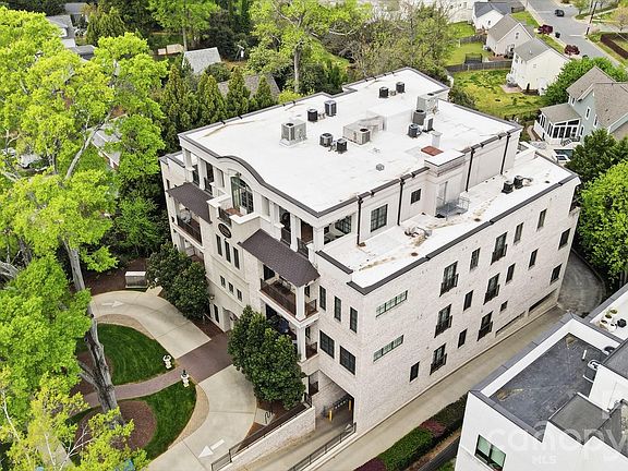 5th image of 626 Queens Rd APT 101