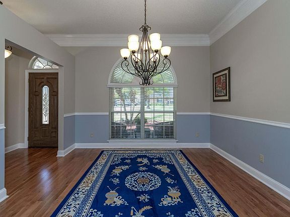 4th image of 717 Nottingham Forest Cir