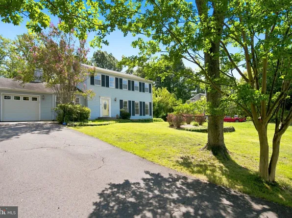 2337 Archdale Rd, Reston, VA 20191