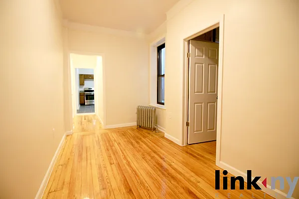Rented by Link NY Realty | media 21