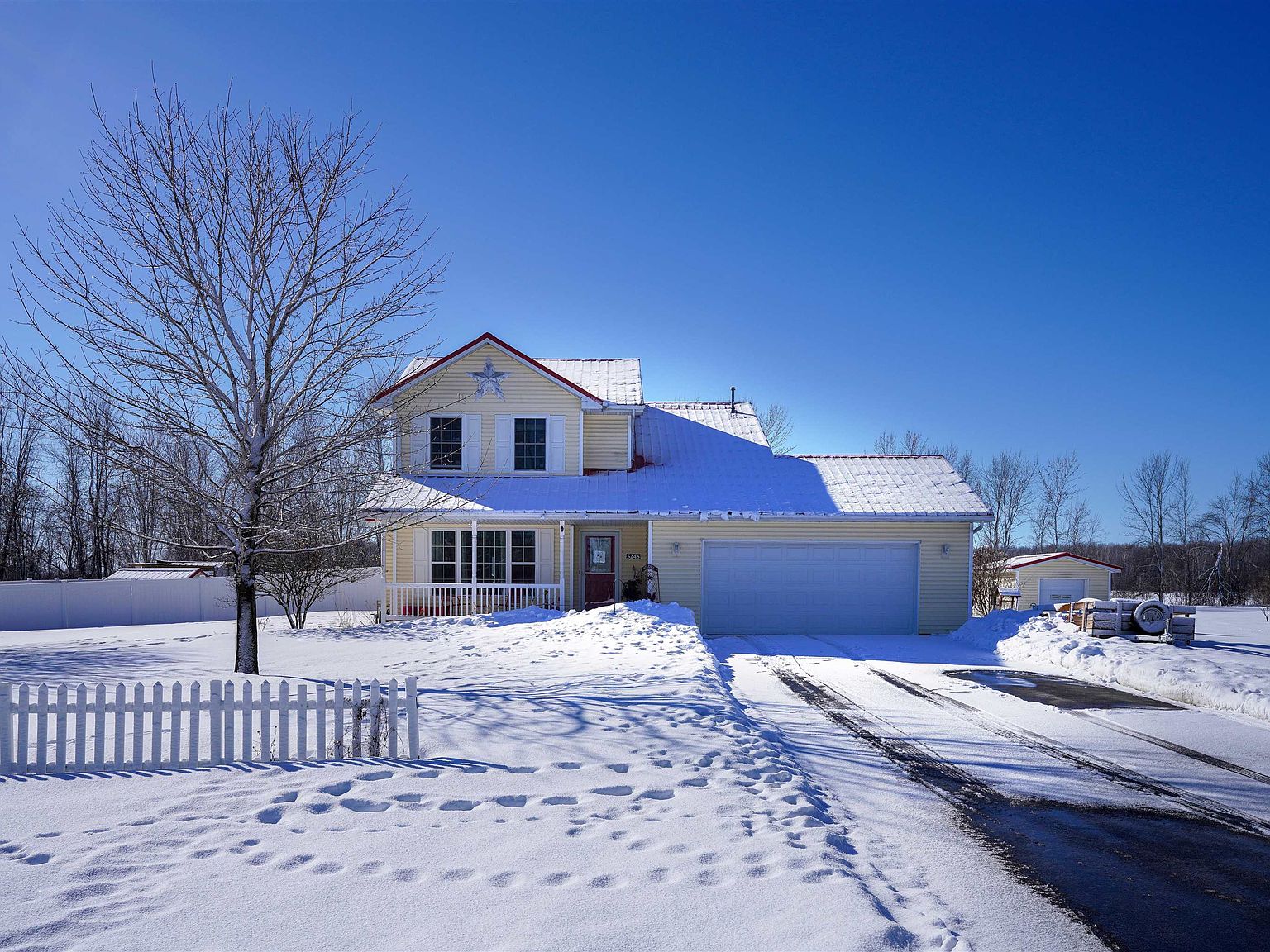 5245 Twilight Ln, Little Suamico, WI 54141 Zillow