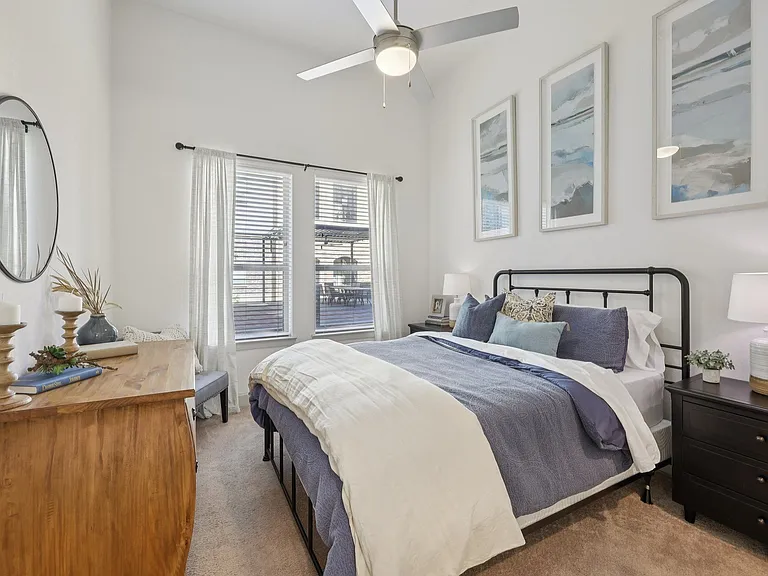 Luxia Craig Ranch — Photo 23
