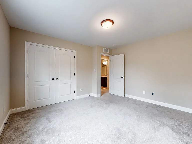 802 Urton Woods Way — Photo 22