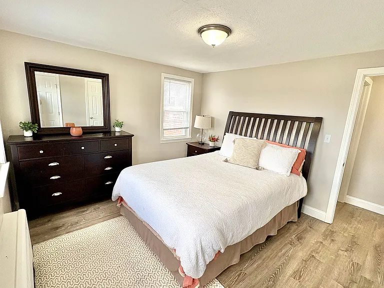 Shawomet Gardens Apartments — Photo 12
