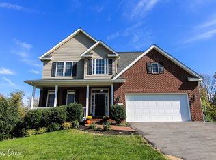 1726 High Gate Ln, Salem, VA 24153