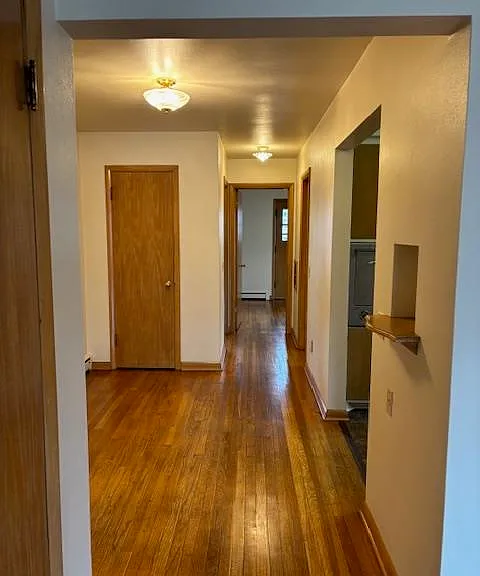 921 Haywood Dr — Photo 8