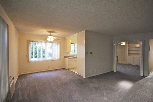 3rd image of 1009 N Garfield Ave APT 7
