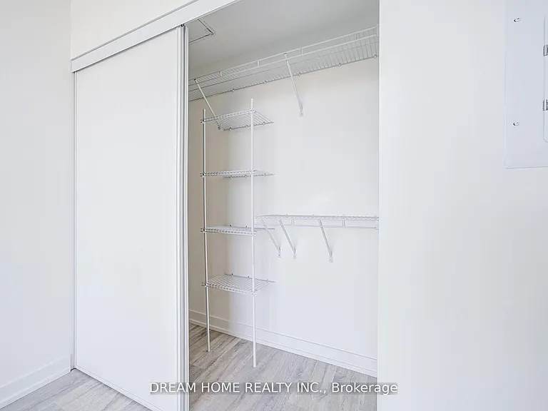 7 Golden Lion Hts #N1602 — Photo 21