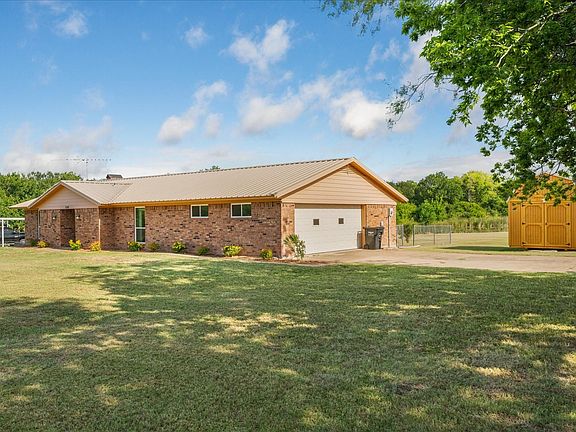 2nd image of 3168 County Road 2182