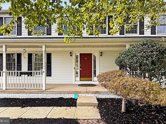 5th image of 511 Cindy Ct