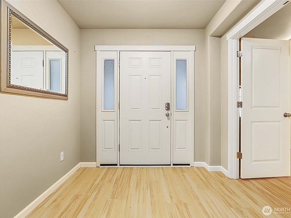 2nd image of 616 Panorama Ridge