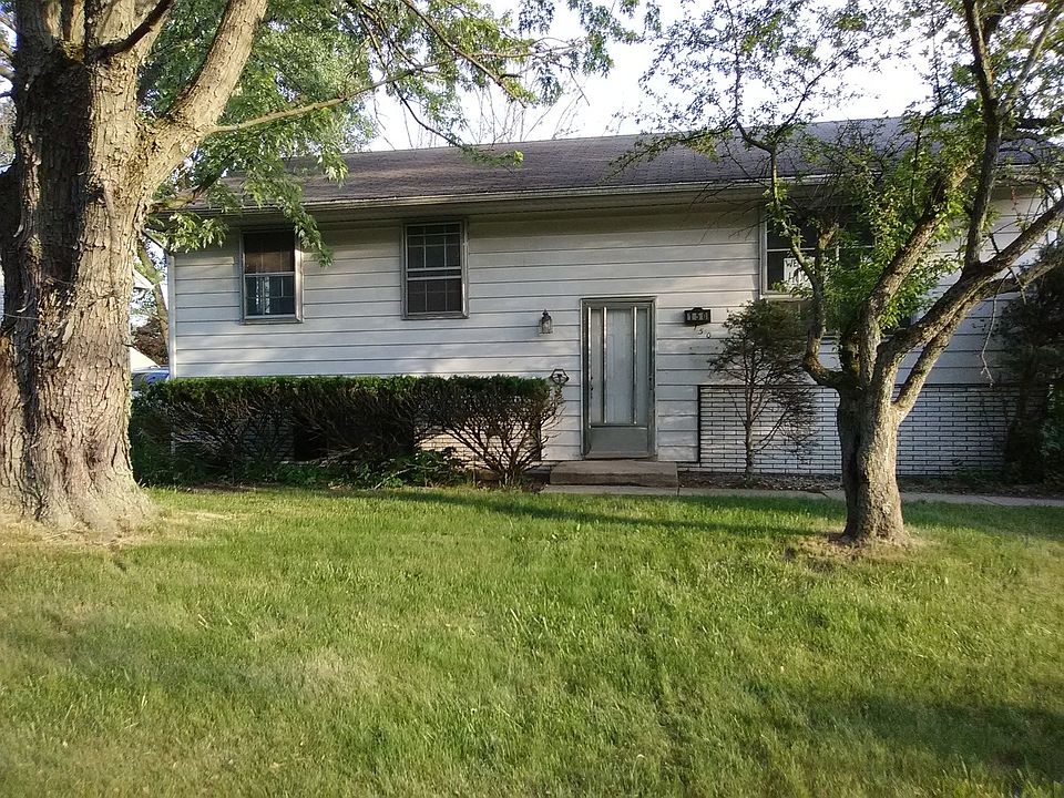 1st image of 150 E Maple Dr