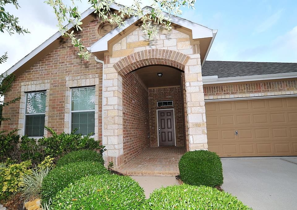 1st image of 2555 Blue Heron Cir