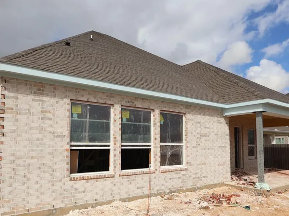 32035 River Birch Ln, Waller, TX 77484