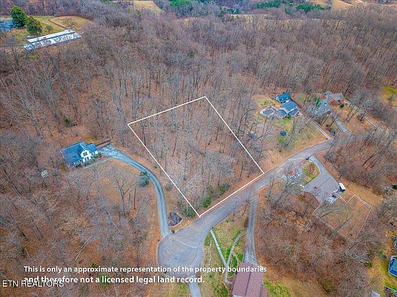 4th image of 3641 Meadowland Dr