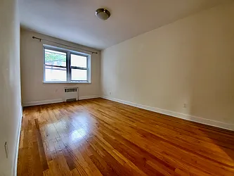 Rented by Julien Aractingi, LREB