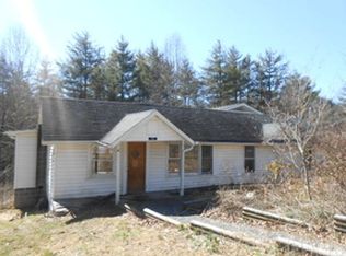 112 Bell St, Spruce Pine, NC 28777