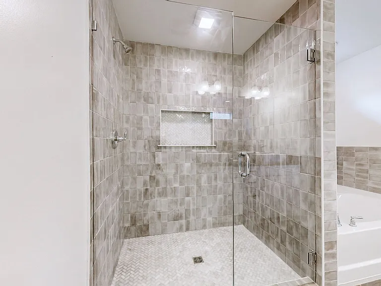 1211B Montgomery Ave — Photo 10
