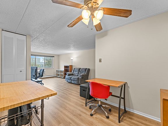 5th image of 477 Graceland Ave APT 3A
