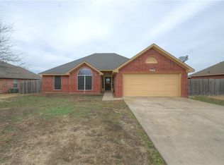 428 Madison Pl, Ponder, TX 76259