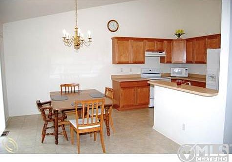 Kitchen & Dining Room