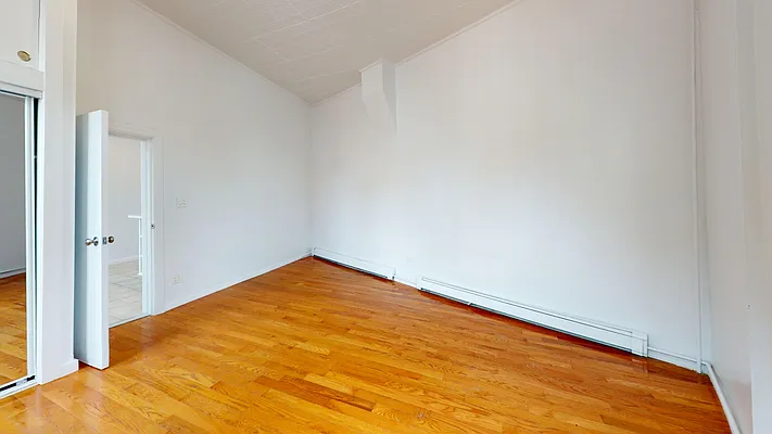 Rented by Bond New York | media 7