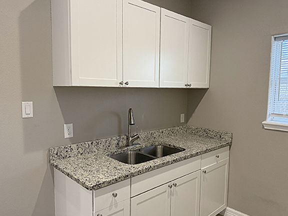 3rd image of 4513 Cedar Pass Dr #401A