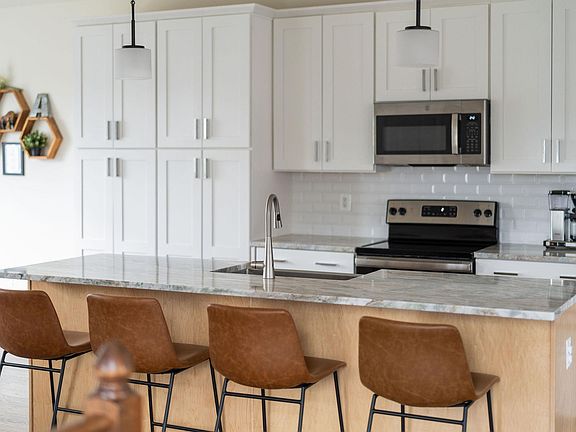 3rd image of 3177 Horizon Rd