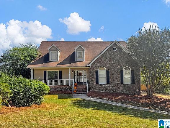 3rd image of 163 Redwood Ln