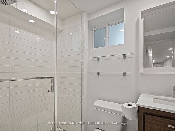 2nd image of 35 Humberside Ave Basement 1