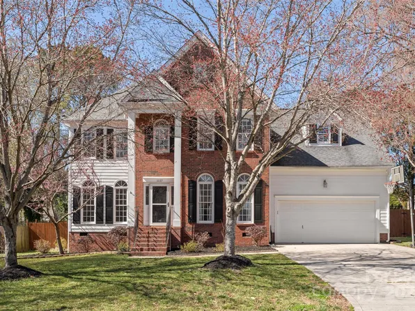 1037 Fairway Ridge Rd NW, Concord, NC 28027