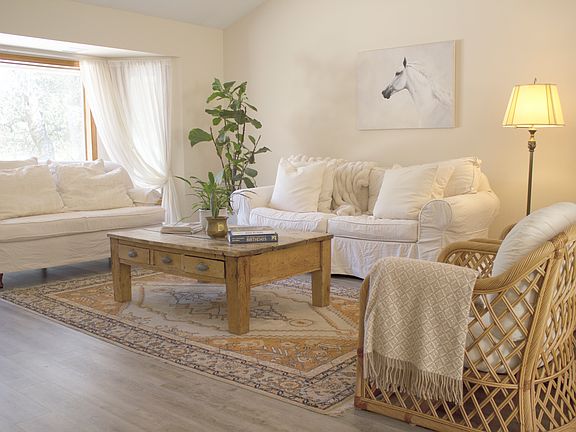 3rd image of 18074 Wildflower Dr