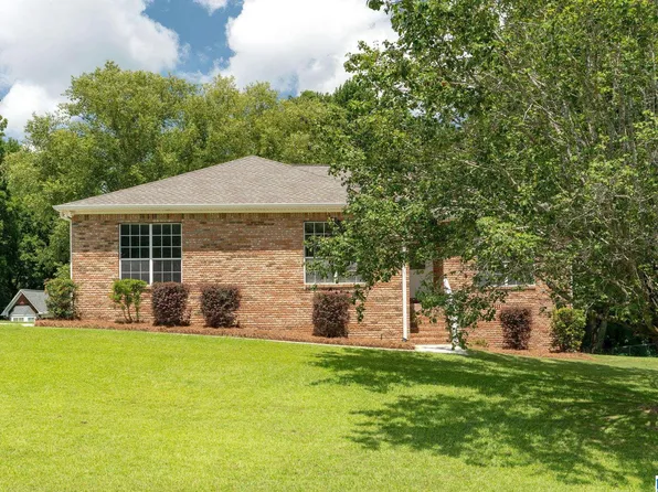 1108 Cedar Cir, Warrior, AL 35180