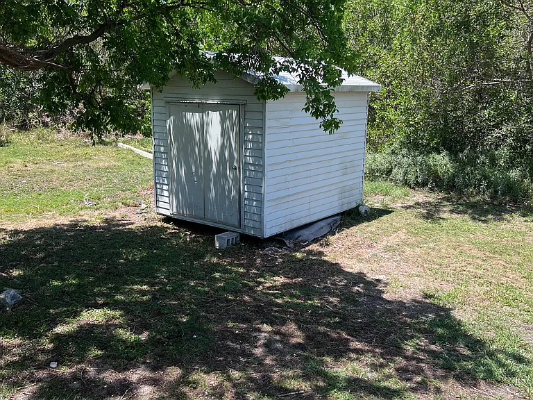 2906 Venetian Dr — Photo 10