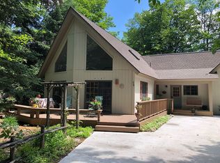 4147 S Hemlock Rd, Cedar, MI 49621