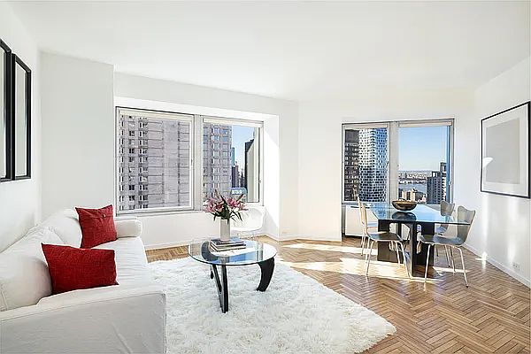 1st image of 150 W 56th St APT 4110