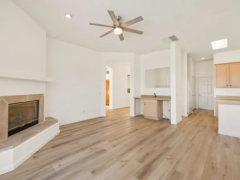 18 Tucson Cir — Photo 5