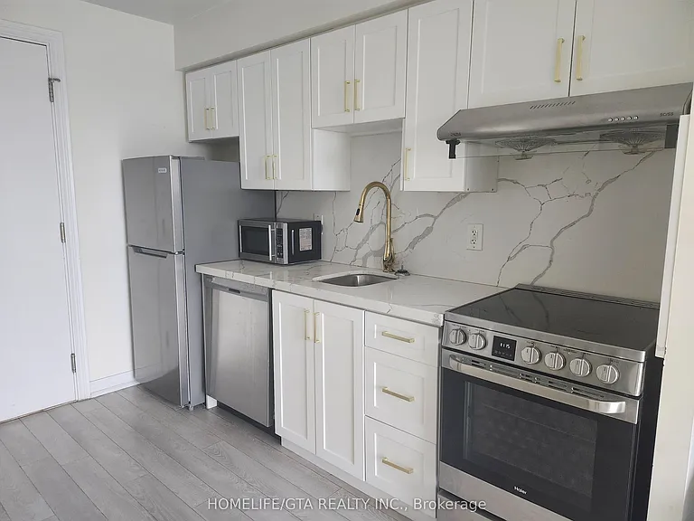 70 Town Centre Ct #602 — Photo 4