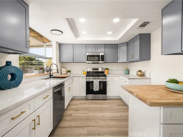 461 Lisbon St, Perris, CA 92571