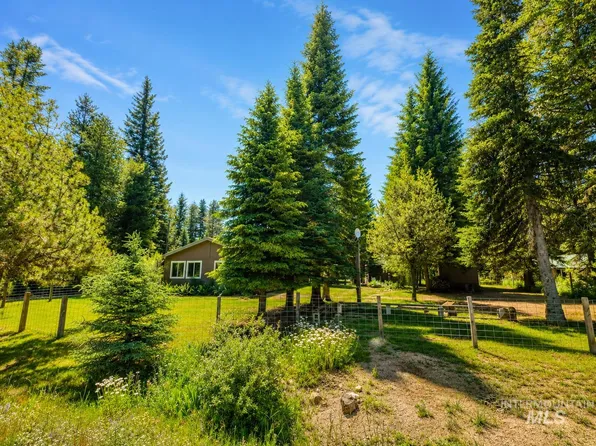 106 Forest Pl, Donnelly, ID 83615