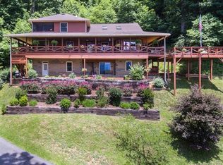 491 Mountain View Rd, Burnsville, NC 28714