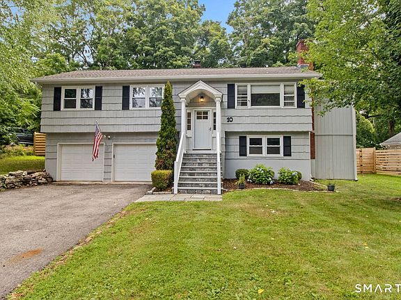 2nd image of 10 Grumman Avenue