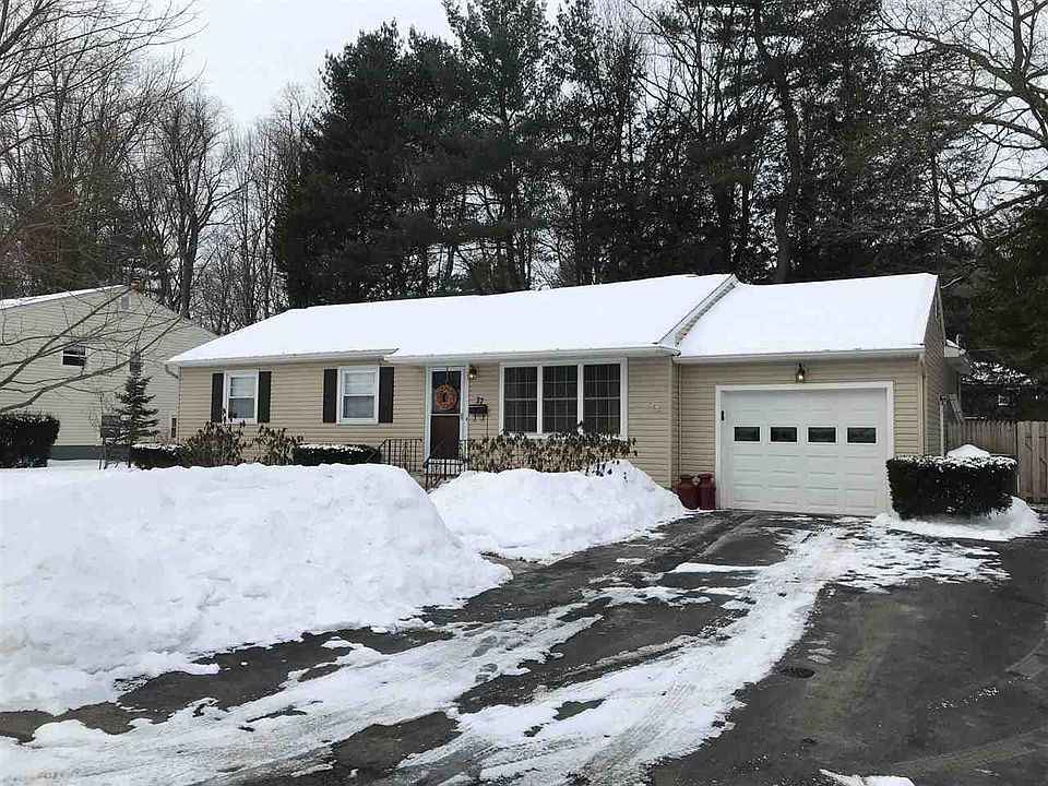 1st image of 27 Elizabeth Ln